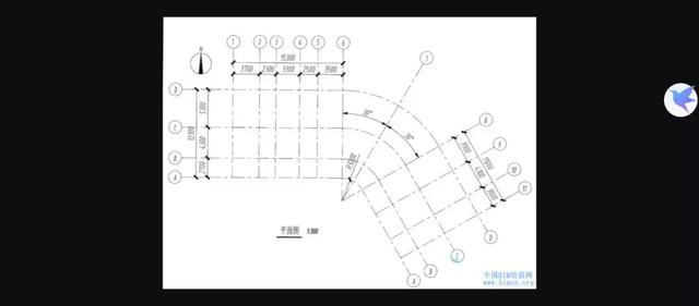 Revit中怎么快速创建弯曲轴网